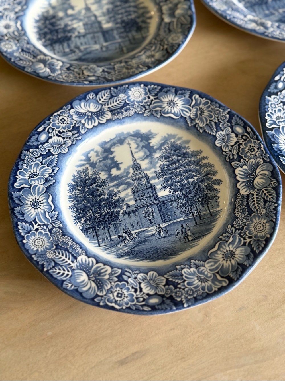 Gorgeous vintage set of 6 Liberty Blue Staffordshire Ironstone Dinner Plates - Picture 4 of 15